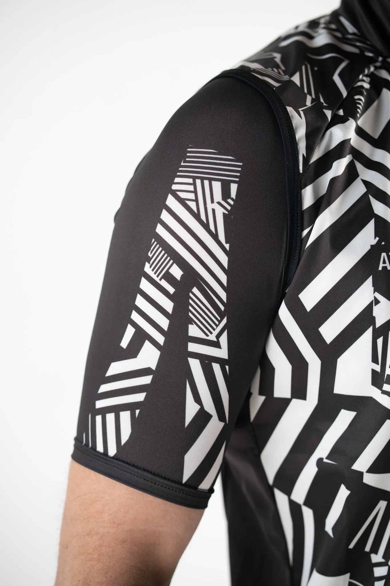 Dazzle Jersey Women