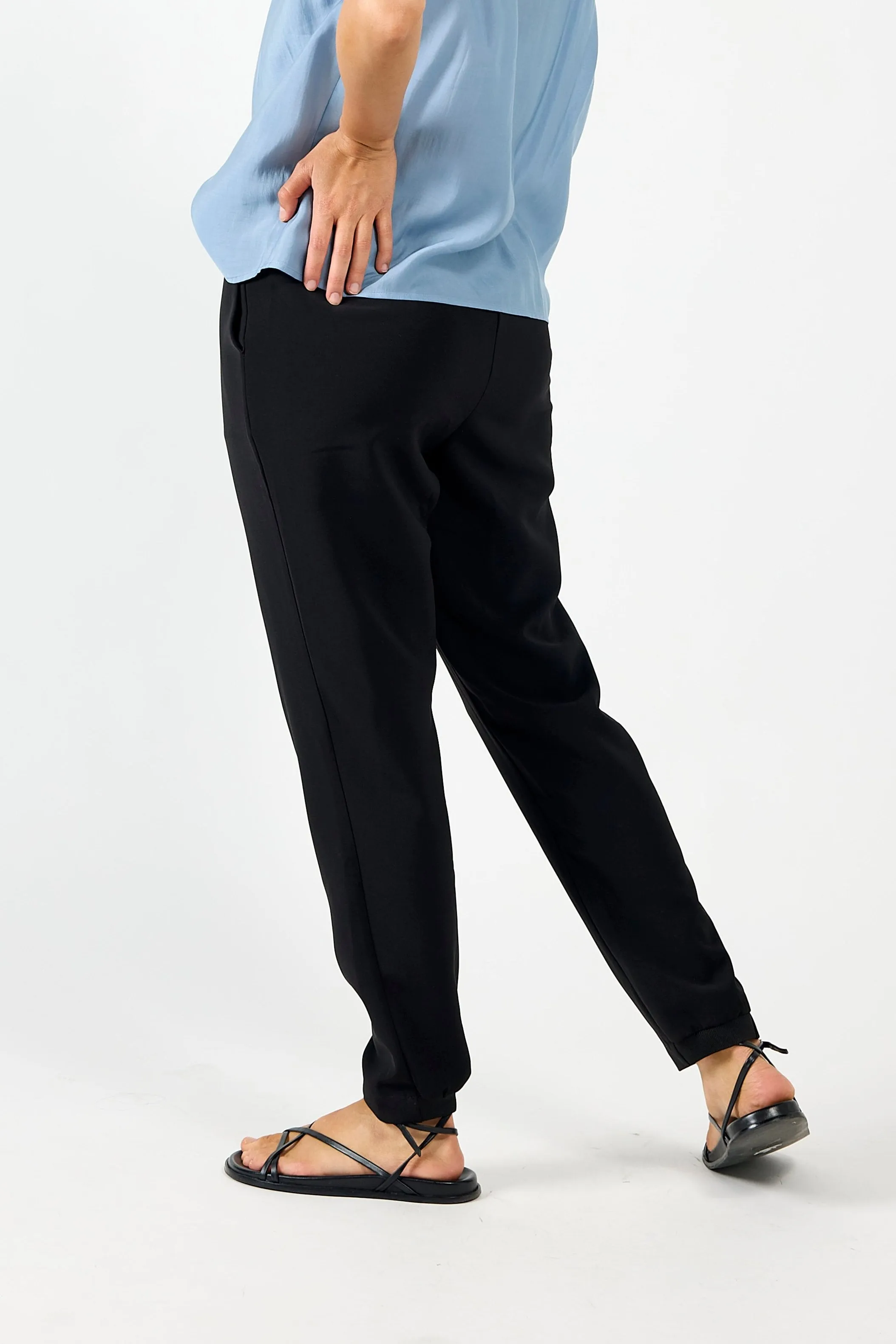 Drama the Label Calm Pant - Black