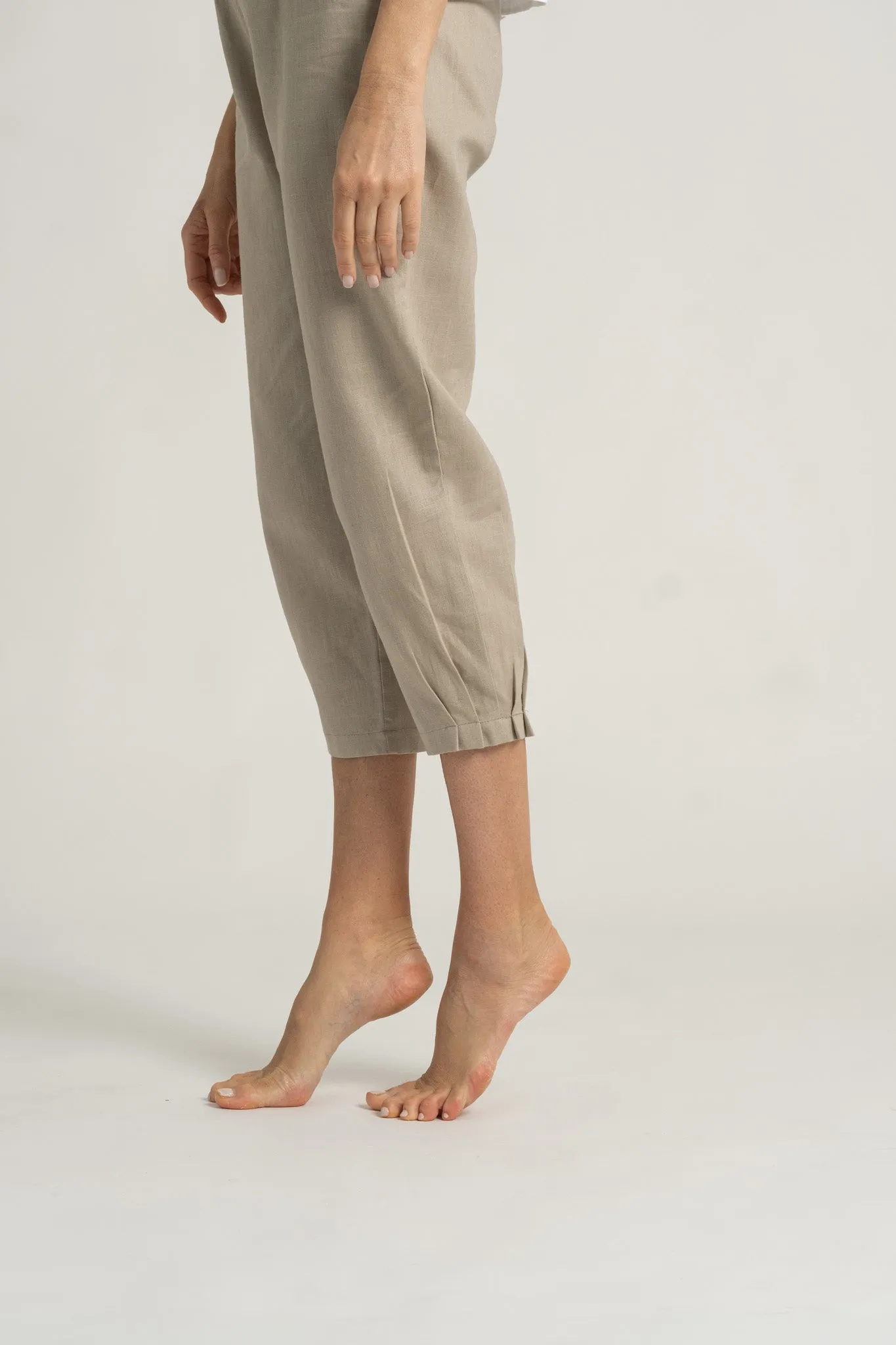 Eos Cropped Linen Pant Oatmeal