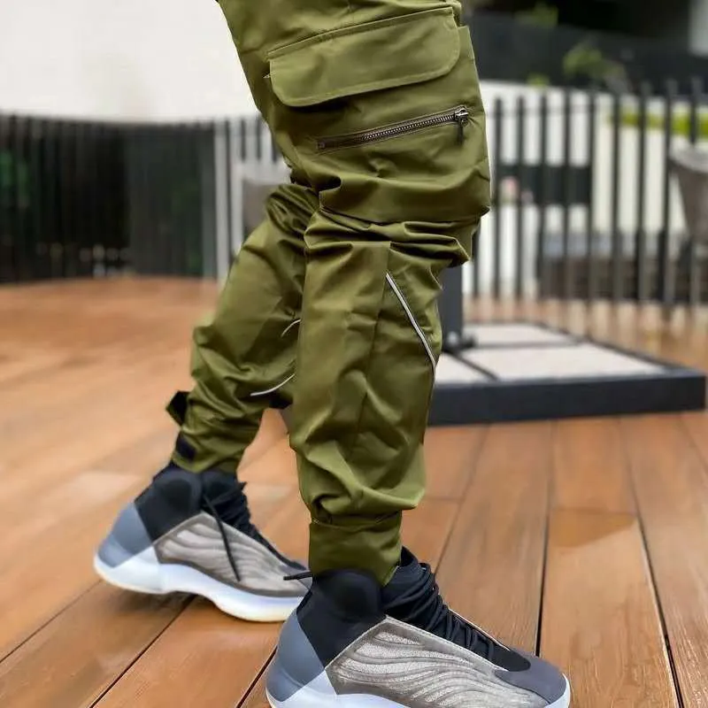 Irregular Sharp Line Pattern Cargo Pants