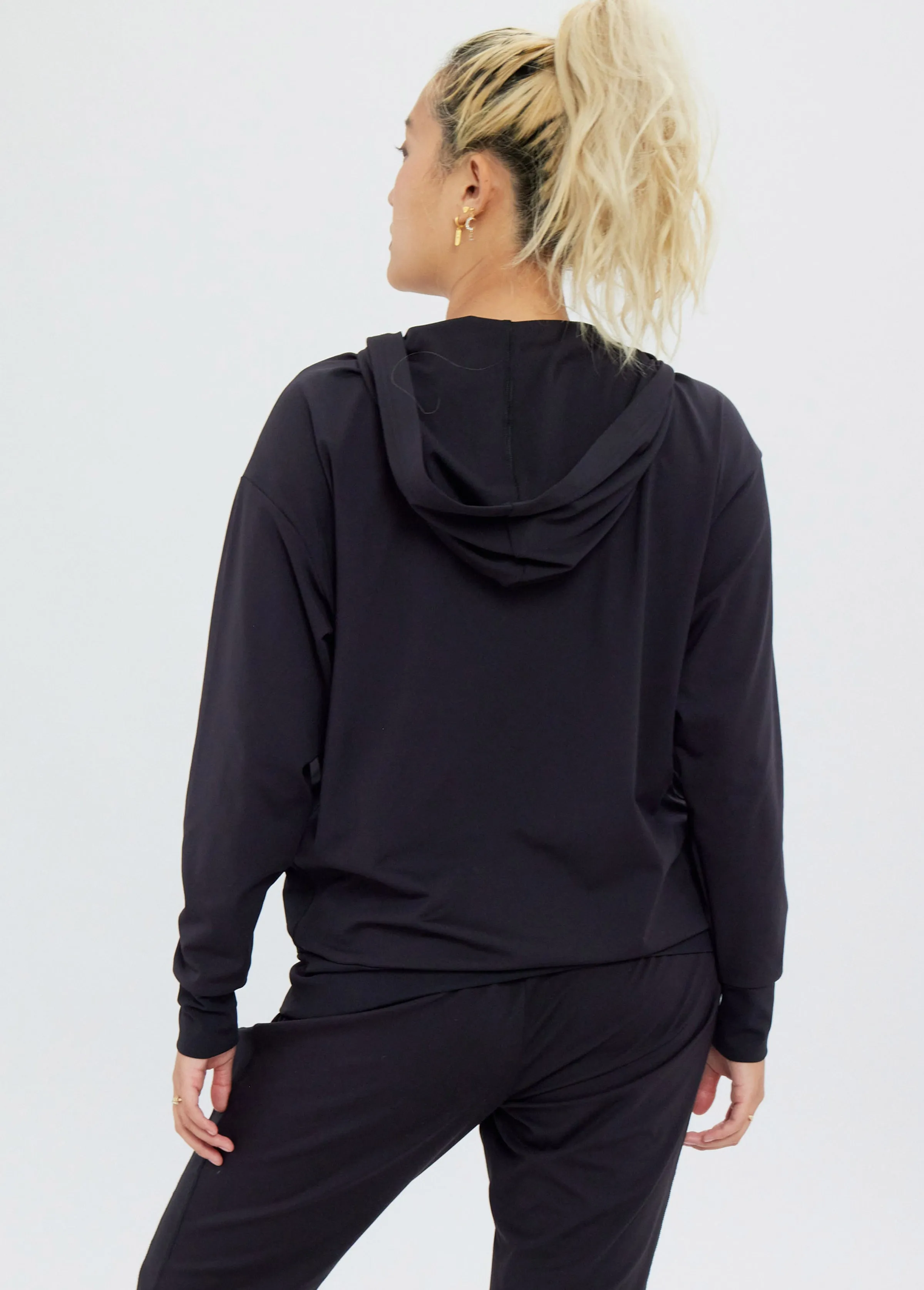 The Ultimate Maternity and Nursing Pullover Black